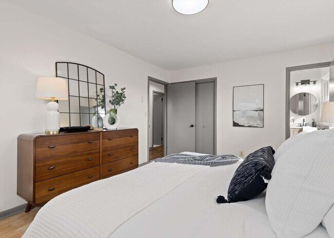 Building Photo - Charming Chattanooga Home in Prime Location!