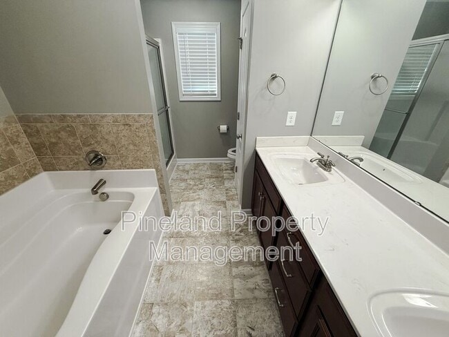 Building Photo - 268 Chatfield Dr.