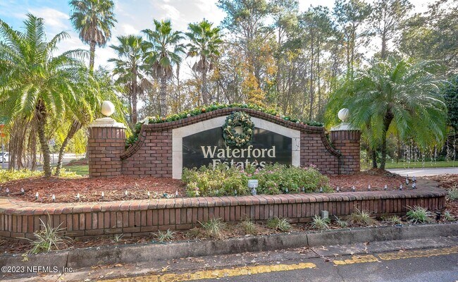 Building Photo - 12004 W Liberty Lake Dr