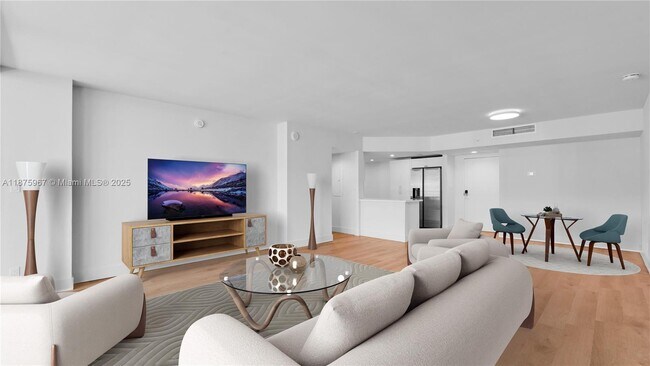 Building Photo - 555 NE 34th St