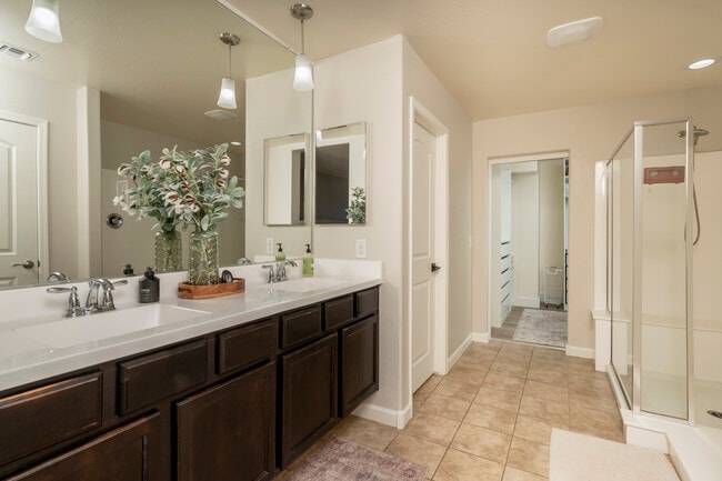 Building Photo - 9336 W Georgia Ave