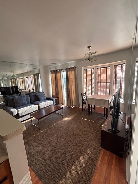 Living & Dining Room - 83 Crosspointe Dr