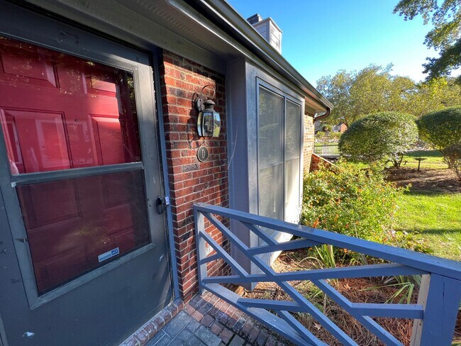 Building Photo - 4713 Matt Dr
