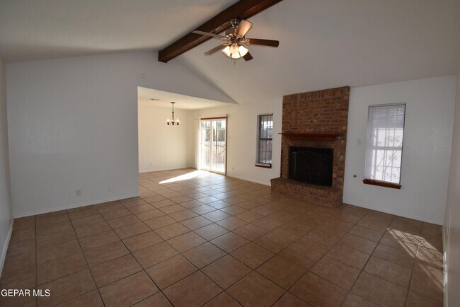 Building Photo - 11724 Lorri Dr