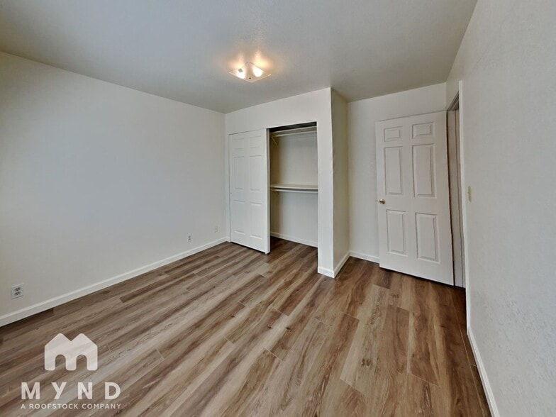 Building Photo - 540 Monroe St