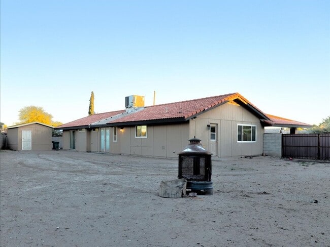 Building Photo - PROMO $500.00 OFF FIRST FULL MONTH'S RENT!