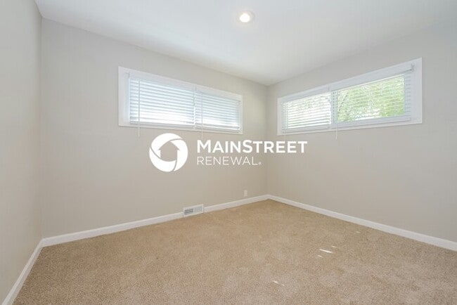 Building Photo - 3 Bedroom Pet-Friendly Home in Kansas City...