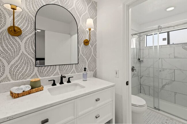 Building Photo - 1240 Grand Ave