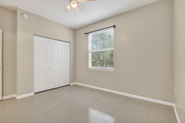 Building Photo - 175 Galicia Way