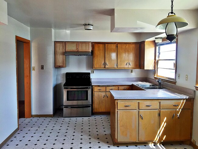 Building Photo - 2500-2502 N 56th St