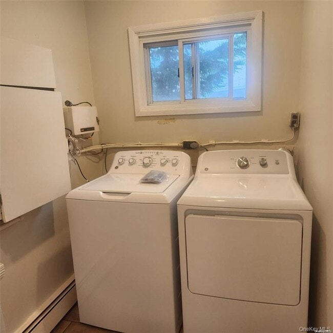 Building Photo - 30 Montgomery Ave