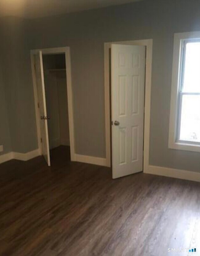 Building Photo - 102 Lombard St