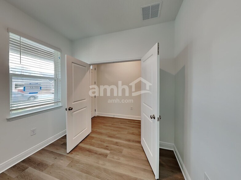 Building Photo - 5328 Grindstone Run