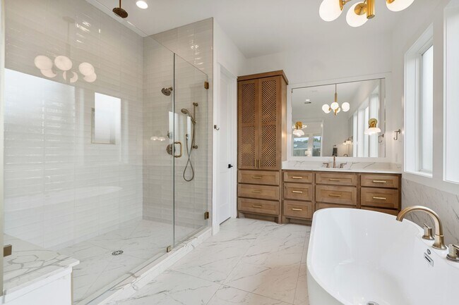 Building Photo - 6626 Saxet St