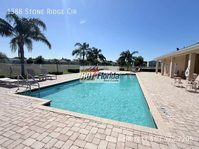 Building Photo - 1388 Stone Ridge Cir