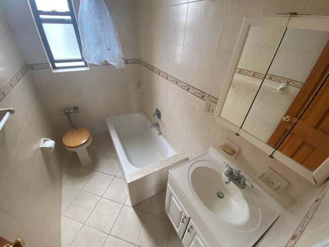 Building Photo - 8302 6th Ave