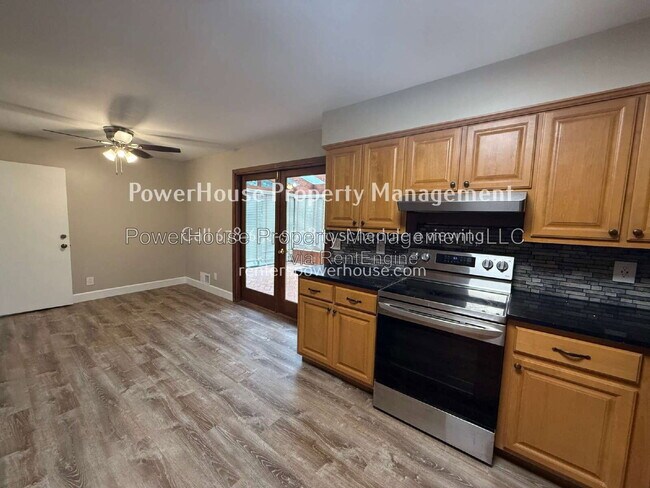 Building Photo - 145 Starboard Point