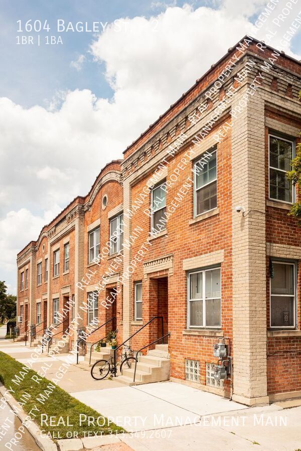 Building Photo - 1604 Bagley St