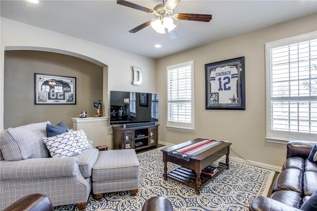 Building Photo - 3927 Cascade Sky Dr