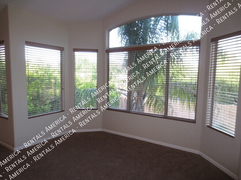 Building Photo - 2671 S Leonard Pl