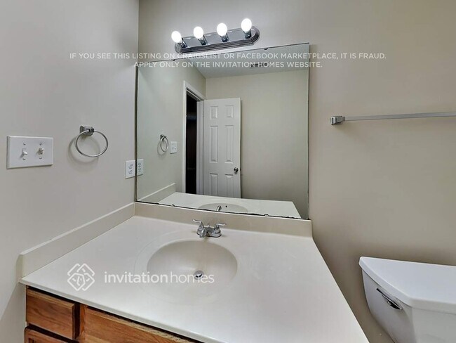 Building Photo - 2108 Genesis Dr