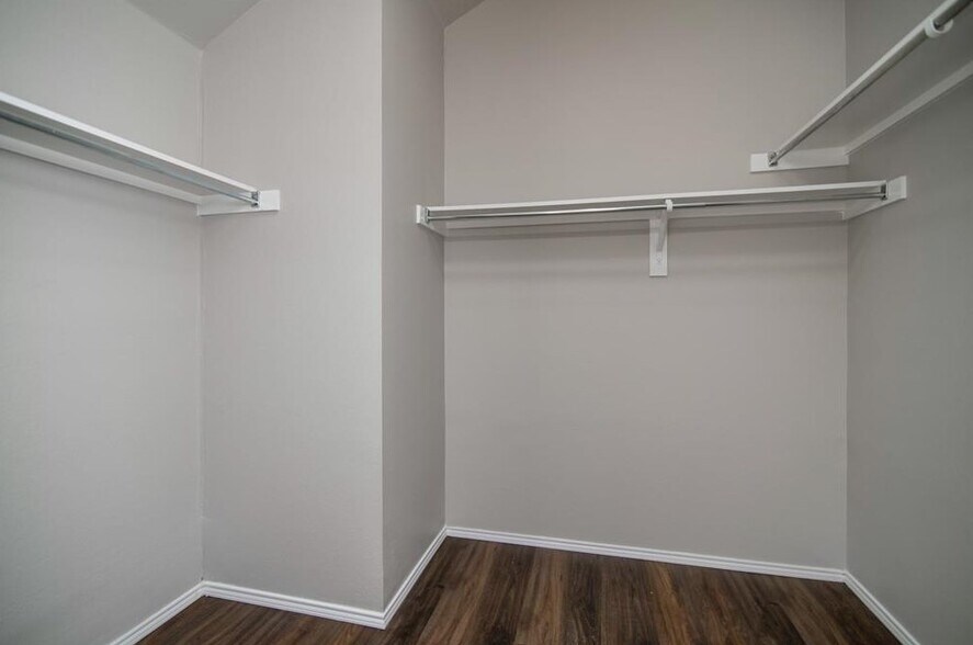 Building Photo - 5908 Stirrup Iron Dr
