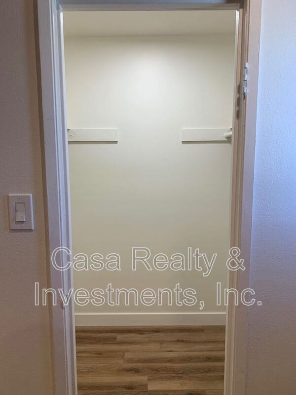 Building Photo - 3371 E Andy St