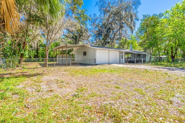 Building Photo - Stunning Remodeled 3-Bedroom Home in Prime Ormond Location