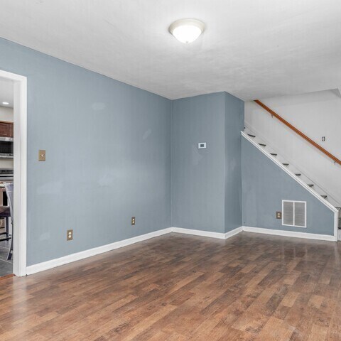 Building Photo - 3220 Deer Park Dr