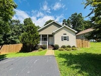 Building Photo - 3 Bedroom, 2 Bath House