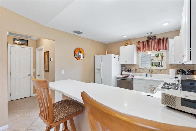 Building Photo - 470 Oboe Way