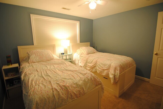 Building Photo - 81 Barrington Ave