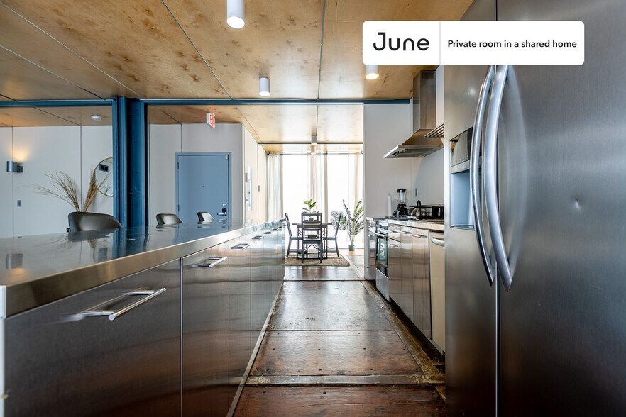 Building Photo - Room in Shared 6 bed/6 bath home