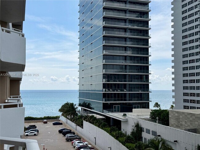 Building Photo - 1980 S Ocean Dr