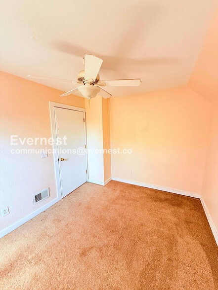 Building Photo - 2314 Airline Ave