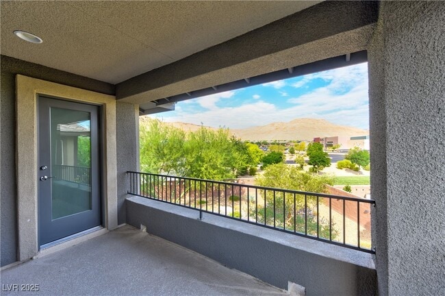 Building Photo - 7017 Pearl Hilltop Ct