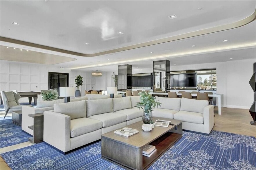 Building Photo - 2425 Peachtree Rd NE