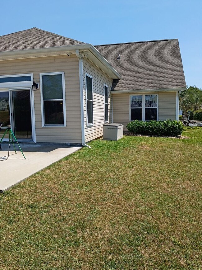 Building Photo - BRIDGEPORT