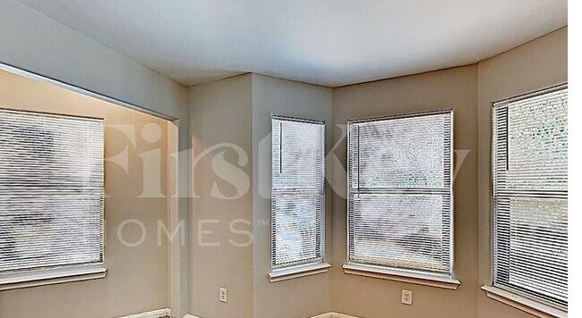 Building Photo - 2932 La Estancia Ln