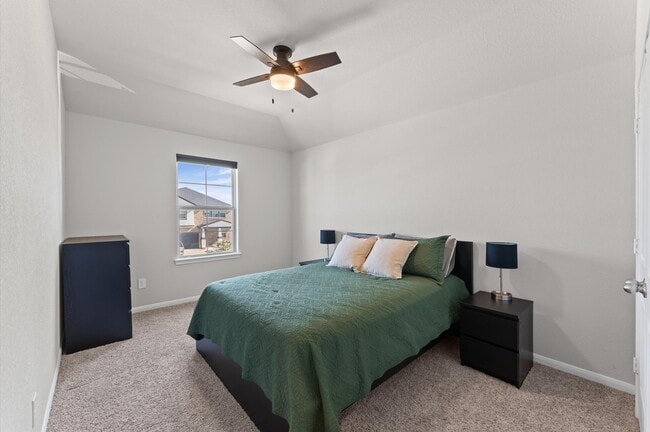 Building Photo - 5343 Marisol Cv Dr