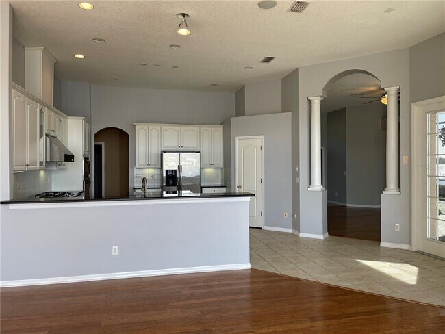 Building Photo - 16143 Ivy Lake Dr