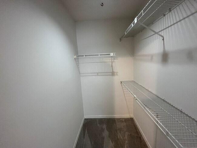 Building Photo - 3801 Donna Lynn Ln