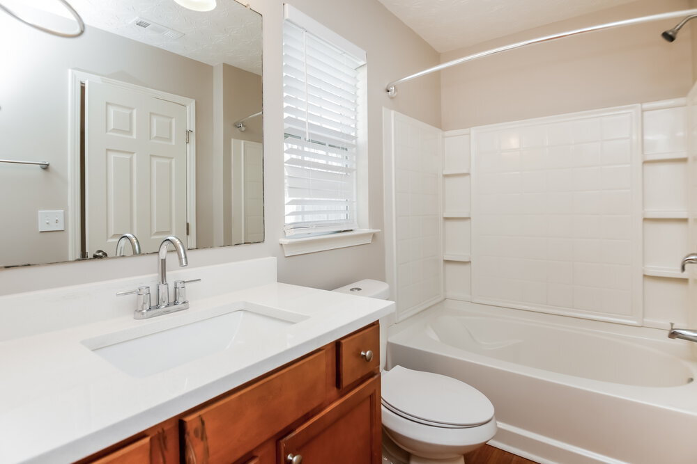 Building Photo - 533 Arrowhead Dr