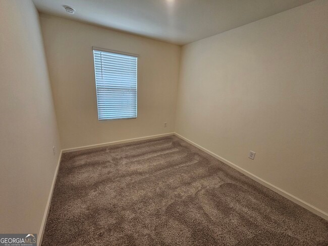 Building Photo - 2662 Toucan Wy