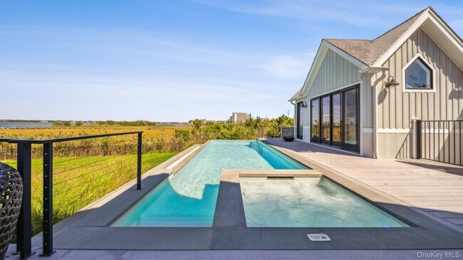 Building Photo - 102-192 Dune Rd