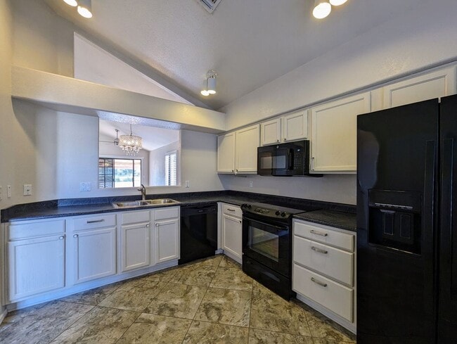 Building Photo - 1902 N Barkley, 14