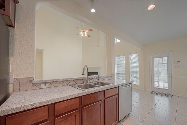 Building Photo - 3218 Twinmont Ln