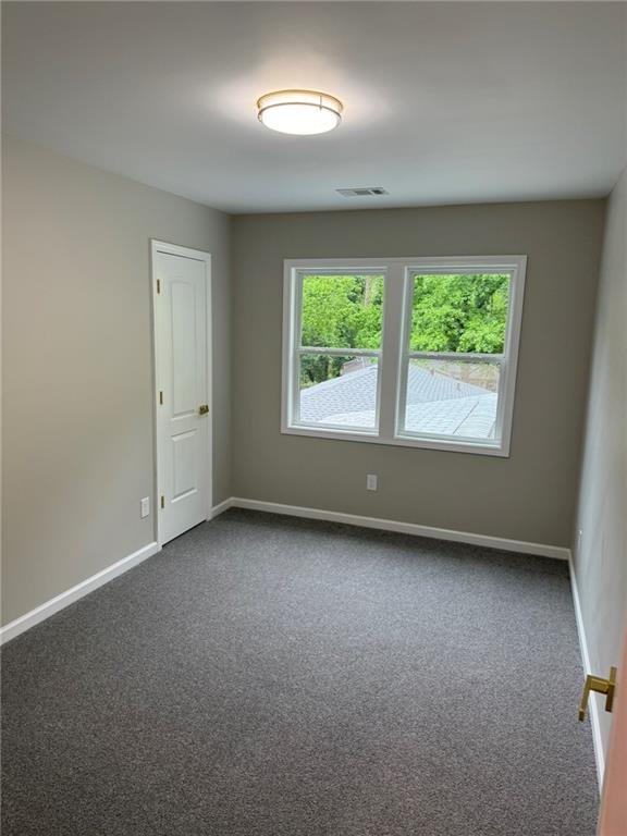 Building Photo - 169 Long Dr SW