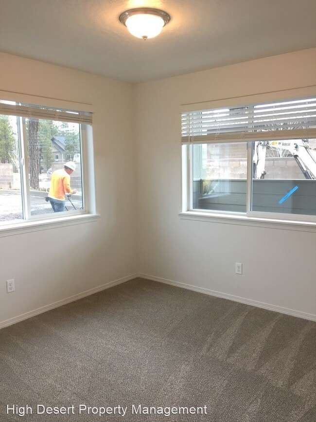 Building Photo - 750 Brooks Camp Rd