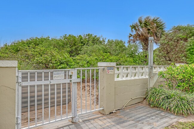 Building Photo - 125 S Ocean Ave